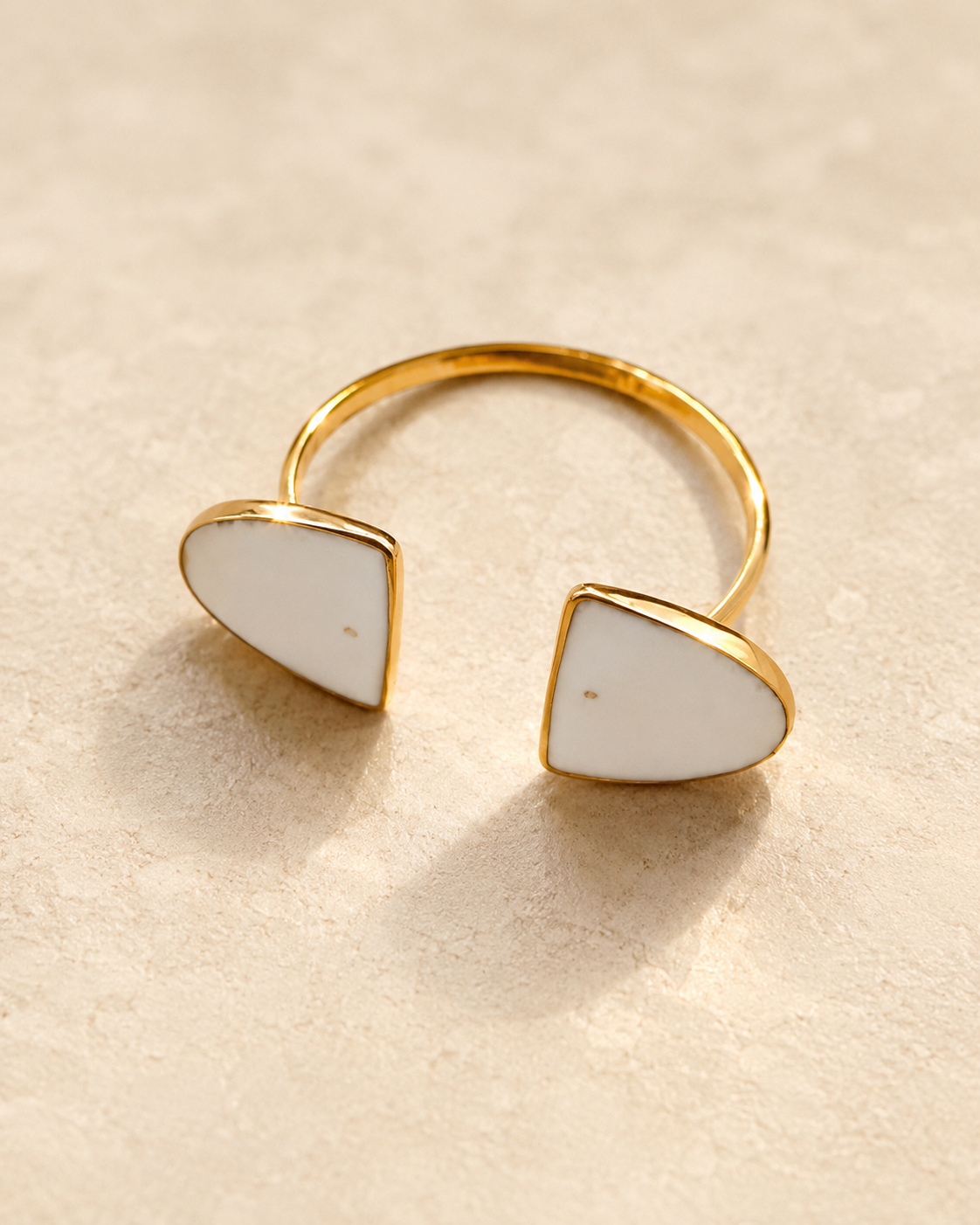 Duality Horn Ring Set