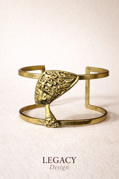 Queen of Dynasties Cuff